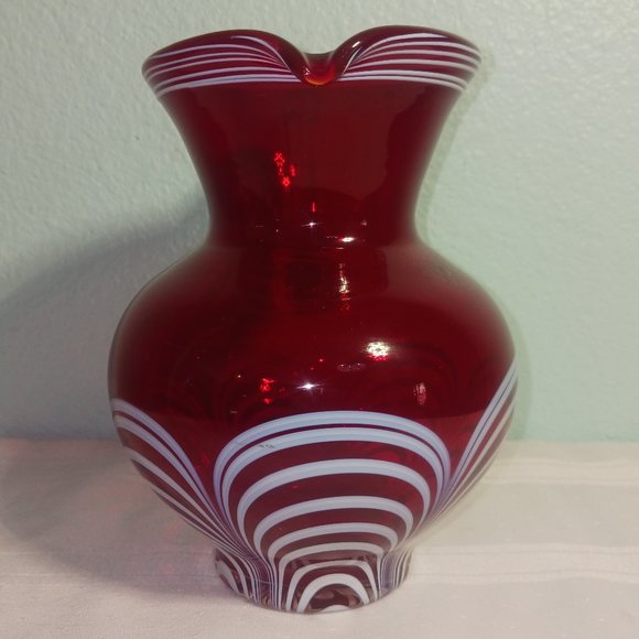 Vintage Durand Ruby Red Art Glass Pitcher ca 1924 - 1934 - Picture 2 of 6